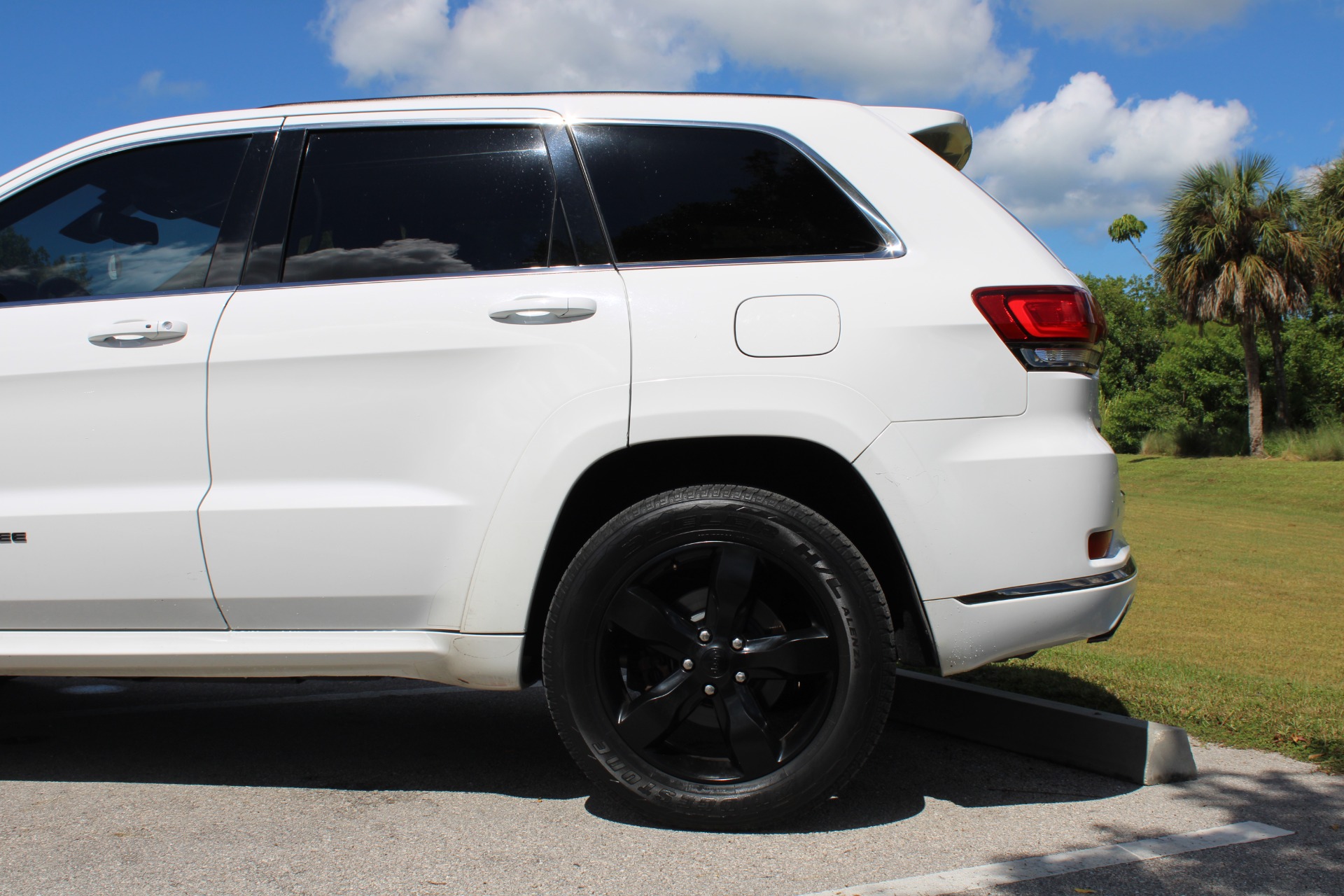 2016 Jeep Grand Cherokee Overland photo 4